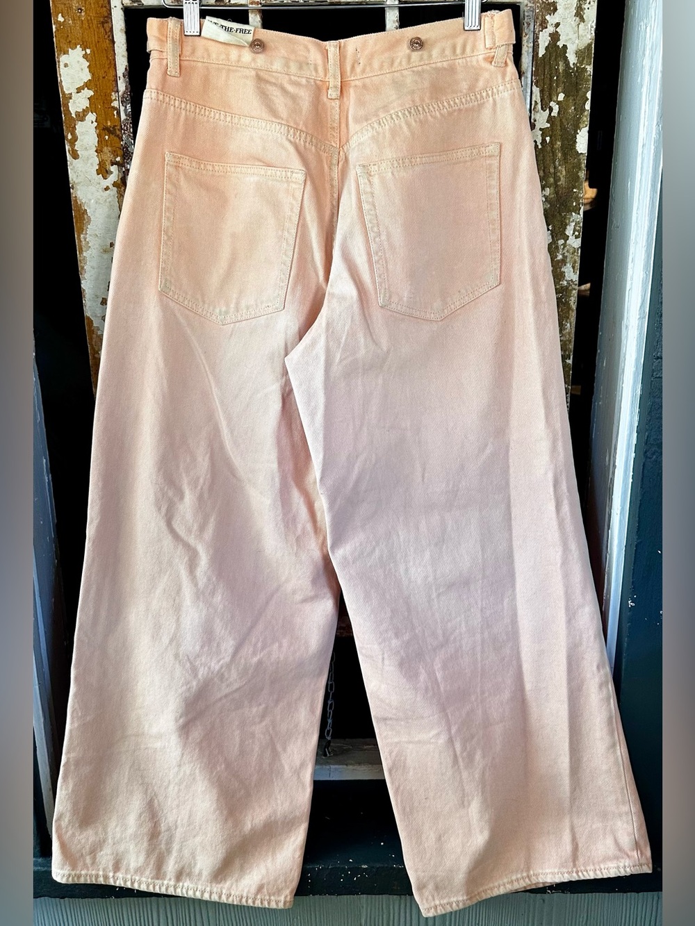 NWOT Free People We The Free Electric Feels Dropped Wide Leg Jeans Peach 26 - Picture 3 of 8
